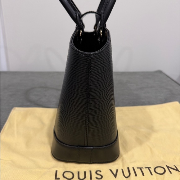 Louis Vuitton Epi Mirabeau PM - Picture 16 of 16